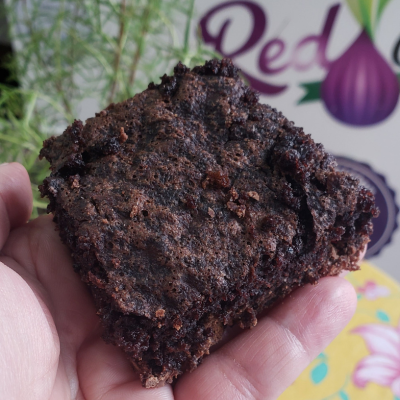 Brownie com gotas de chocolate porção individual Red Onions